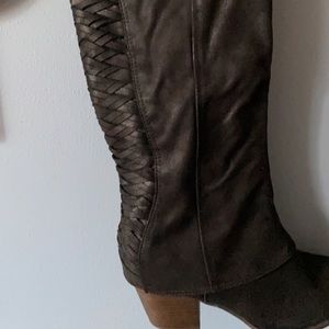 Sz BLk leather Fergie boots Sz 10 NWT